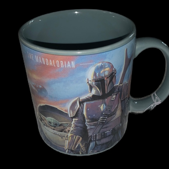 Star Wars Mandolorian Grogu 20 oz Collectible Mug Novelty Gifts New with tags - Picture 1 of 4